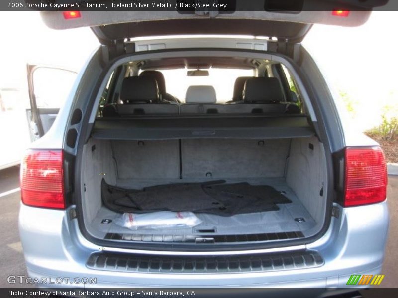  2006 Cayenne S Titanium Trunk