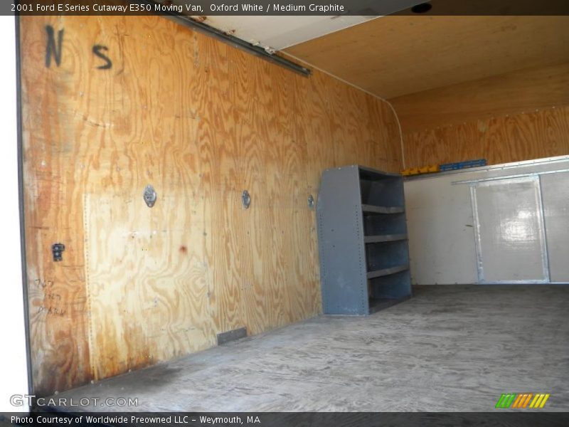 Oxford White / Medium Graphite 2001 Ford E Series Cutaway E350 Moving Van