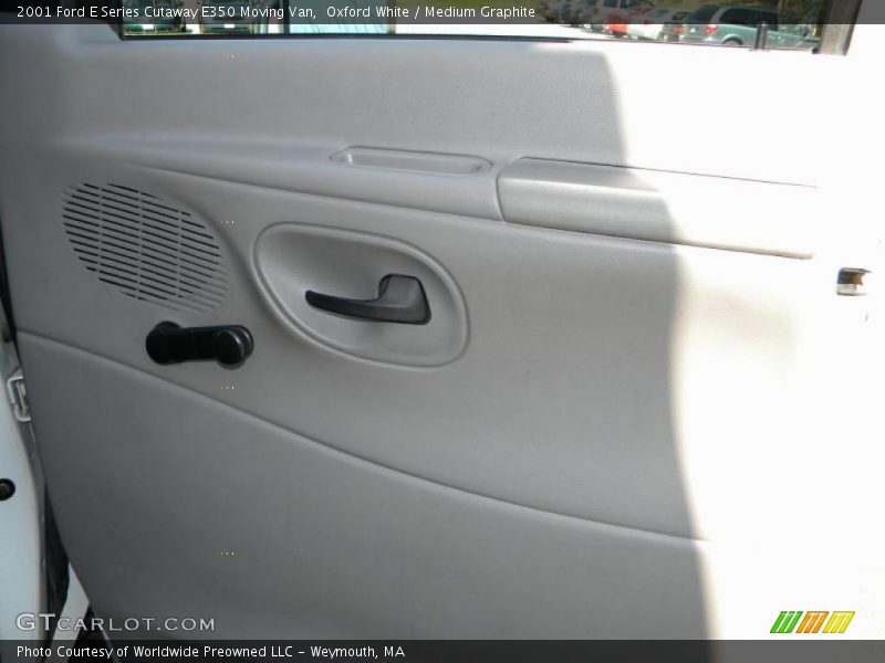 Oxford White / Medium Graphite 2001 Ford E Series Cutaway E350 Moving Van
