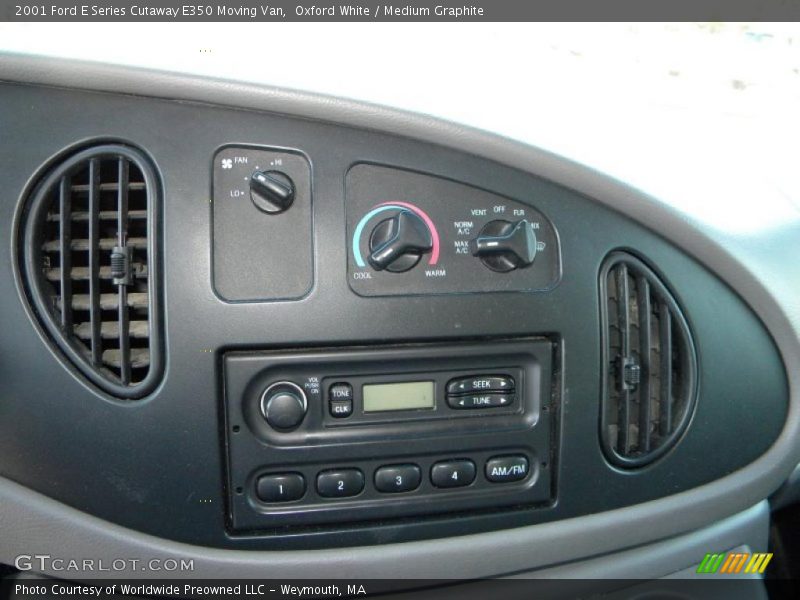 Oxford White / Medium Graphite 2001 Ford E Series Cutaway E350 Moving Van