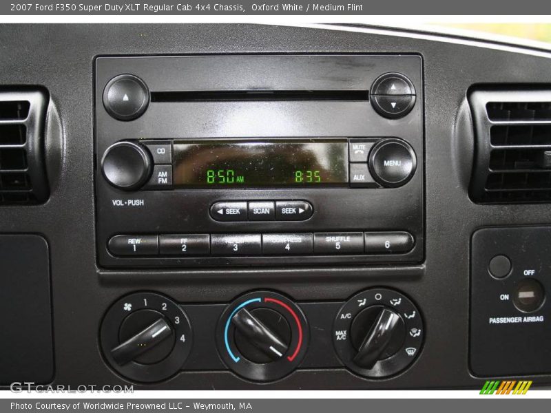 Oxford White / Medium Flint 2007 Ford F350 Super Duty XLT Regular Cab 4x4 Chassis