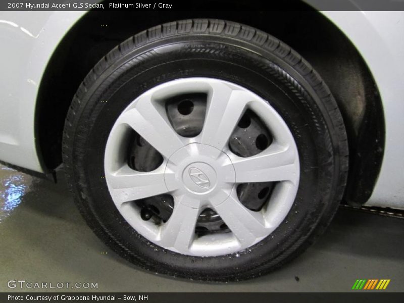 Platinum Silver / Gray 2007 Hyundai Accent GLS Sedan