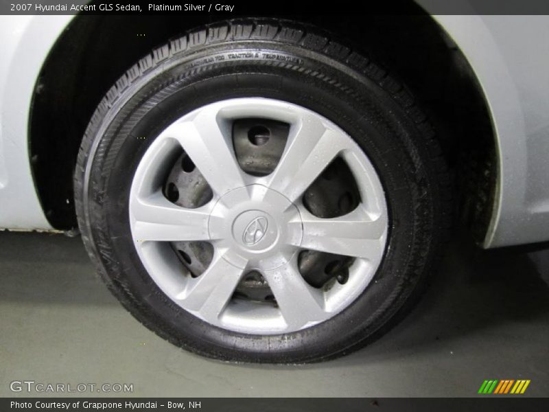 Platinum Silver / Gray 2007 Hyundai Accent GLS Sedan