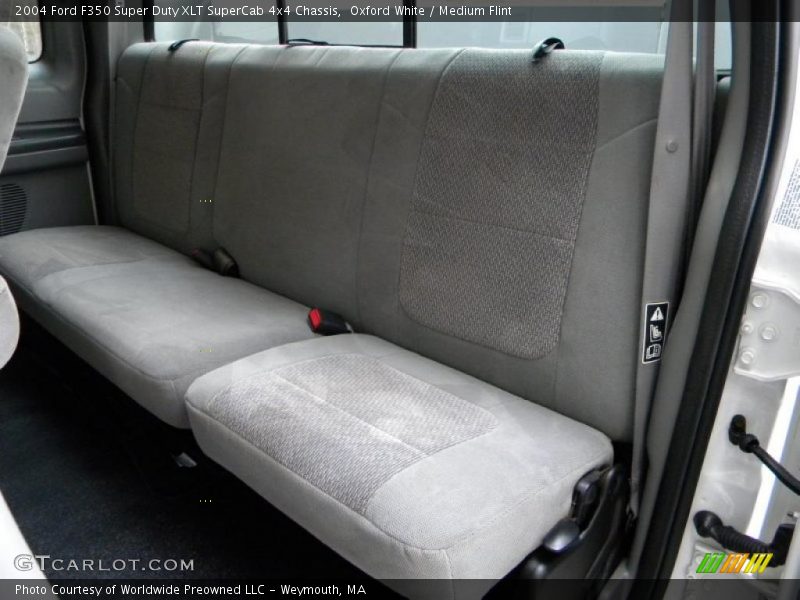 Oxford White / Medium Flint 2004 Ford F350 Super Duty XLT SuperCab 4x4 Chassis