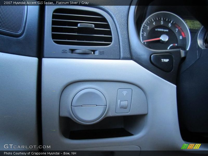 Platinum Silver / Gray 2007 Hyundai Accent GLS Sedan