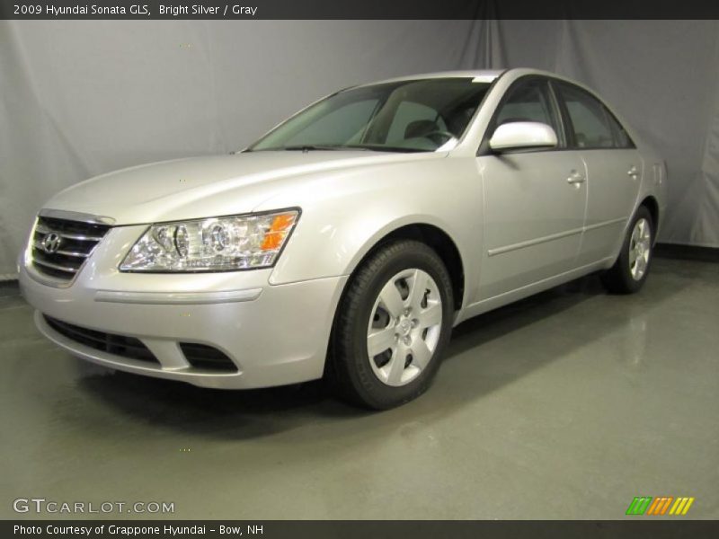 Bright Silver / Gray 2009 Hyundai Sonata GLS