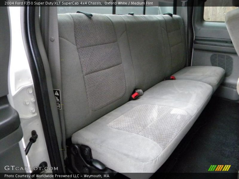Oxford White / Medium Flint 2004 Ford F350 Super Duty XLT SuperCab 4x4 Chassis