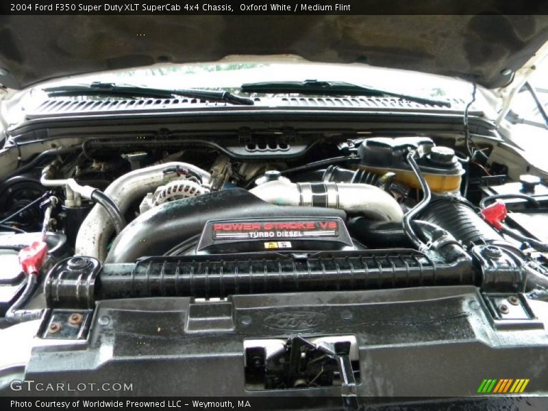 Oxford White / Medium Flint 2004 Ford F350 Super Duty XLT SuperCab 4x4 Chassis