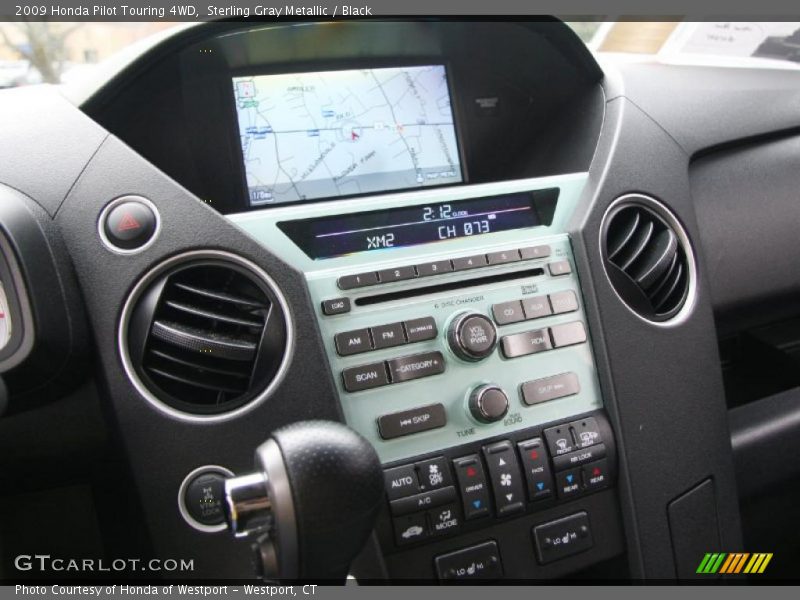 Controls of 2009 Pilot Touring 4WD