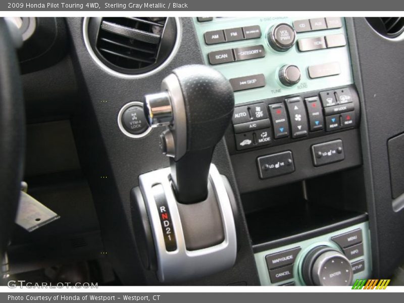  2009 Pilot Touring 4WD 5 Speed Automatic Shifter