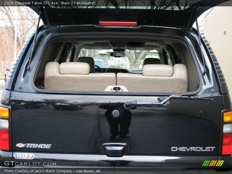 Black / Tan/Neutral 2005 Chevrolet Tahoe Z71 4x4