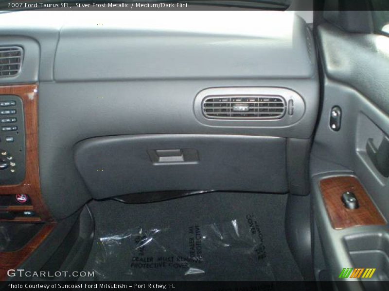 Silver Frost Metallic / Medium/Dark Flint 2007 Ford Taurus SEL