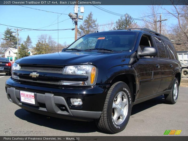 Black / Light Cashmere/Ebony 2005 Chevrolet TrailBlazer EXT LT 4x4