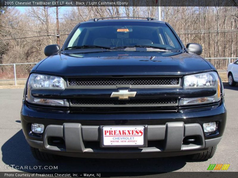 Black / Light Cashmere/Ebony 2005 Chevrolet TrailBlazer EXT LT 4x4