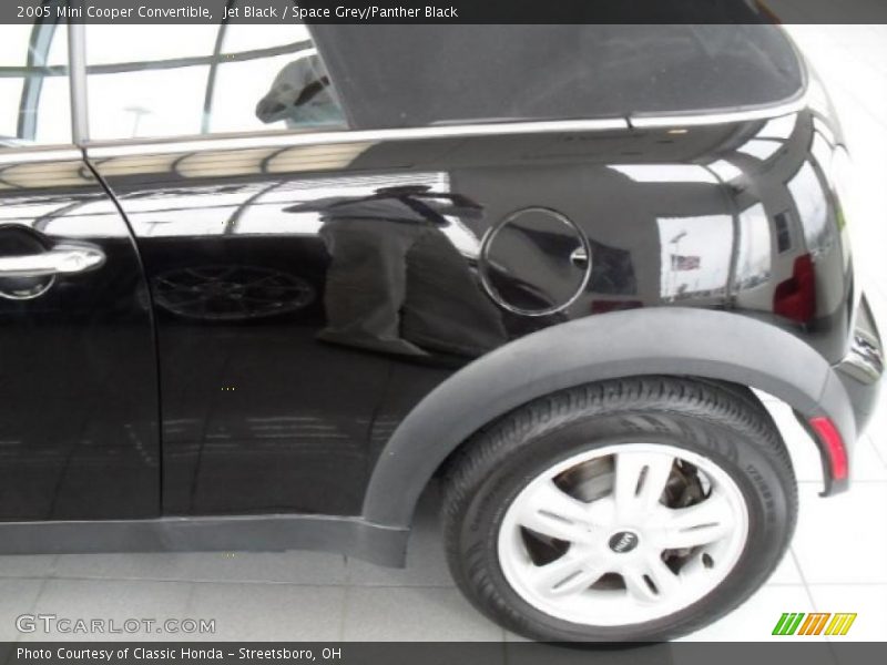 Jet Black / Space Grey/Panther Black 2005 Mini Cooper Convertible
