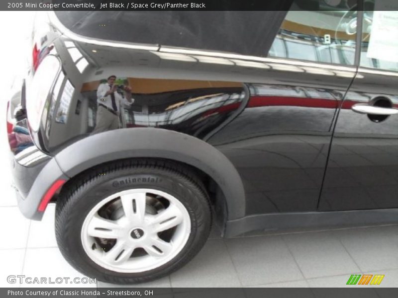 Jet Black / Space Grey/Panther Black 2005 Mini Cooper Convertible