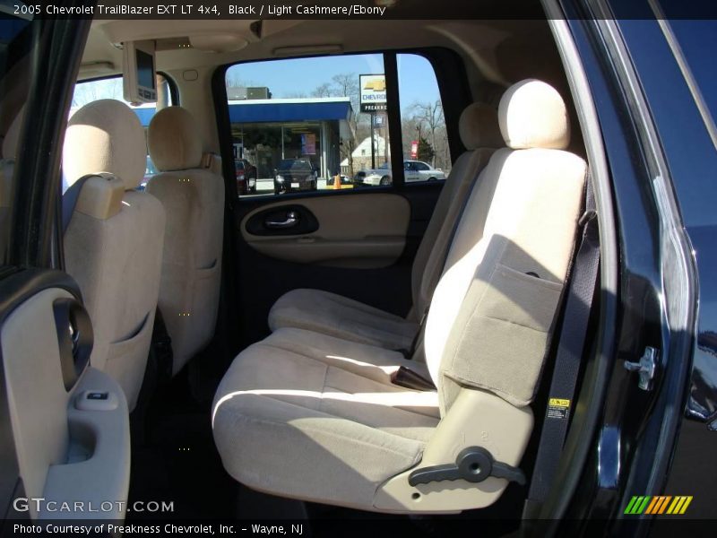 Black / Light Cashmere/Ebony 2005 Chevrolet TrailBlazer EXT LT 4x4