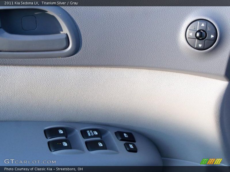 Titanium Silver / Gray 2011 Kia Sedona LX