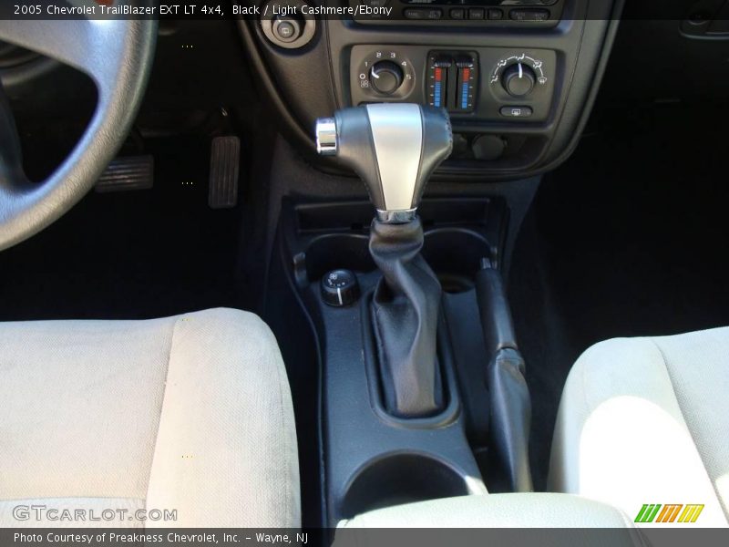 Black / Light Cashmere/Ebony 2005 Chevrolet TrailBlazer EXT LT 4x4