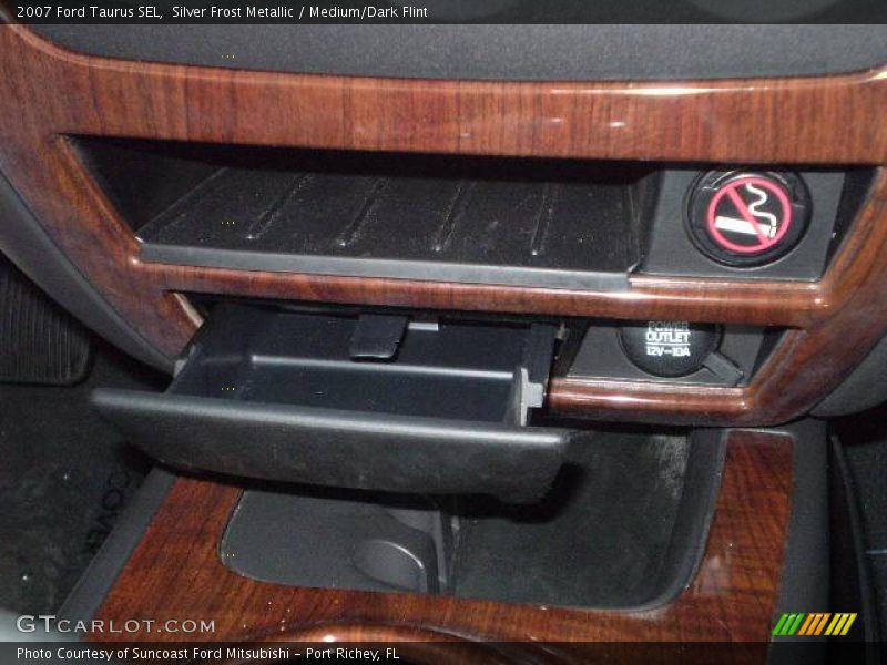 Silver Frost Metallic / Medium/Dark Flint 2007 Ford Taurus SEL