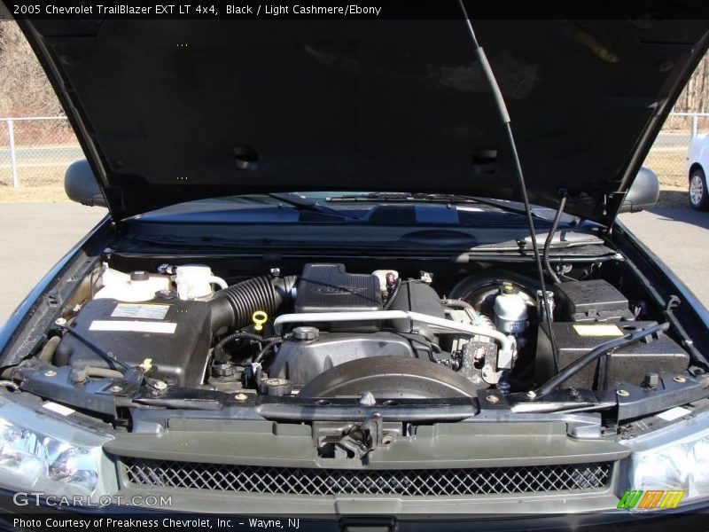 Black / Light Cashmere/Ebony 2005 Chevrolet TrailBlazer EXT LT 4x4