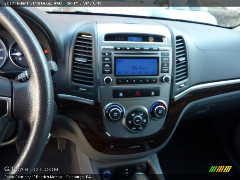 Radiant Silver / Gray 2010 Hyundai Santa Fe GLS 4WD