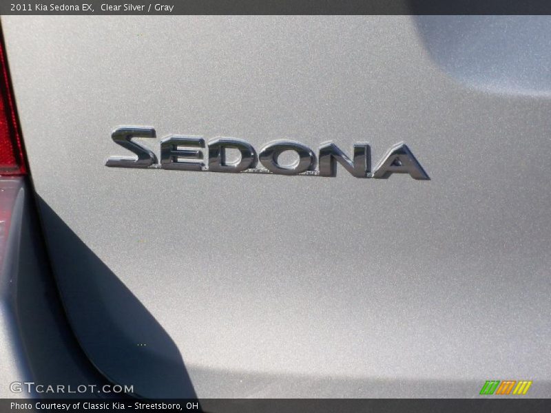 Clear Silver / Gray 2011 Kia Sedona EX