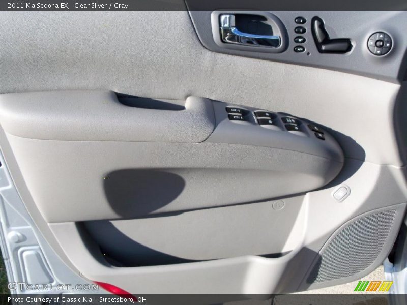 Clear Silver / Gray 2011 Kia Sedona EX