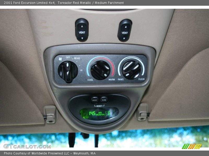 Toreador Red Metallic / Medium Parchment 2001 Ford Excursion Limited 4x4