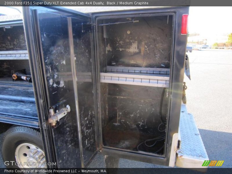 Black / Medium Graphite 2000 Ford F350 Super Duty XLT Extended Cab 4x4 Dually