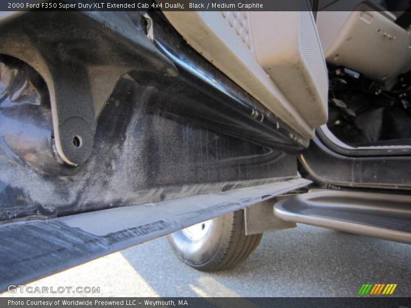 Black / Medium Graphite 2000 Ford F350 Super Duty XLT Extended Cab 4x4 Dually