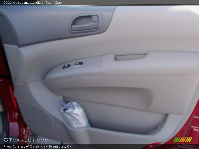 Door Panel of 2011 Sedona LX