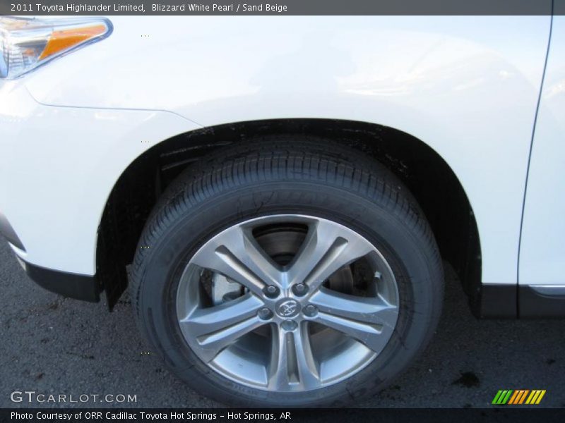 Blizzard White Pearl / Sand Beige 2011 Toyota Highlander Limited