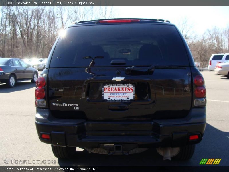 Black / Light Gray 2006 Chevrolet TrailBlazer LS 4x4