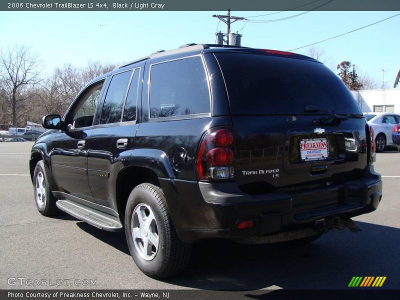 Black / Light Gray 2006 Chevrolet TrailBlazer LS 4x4