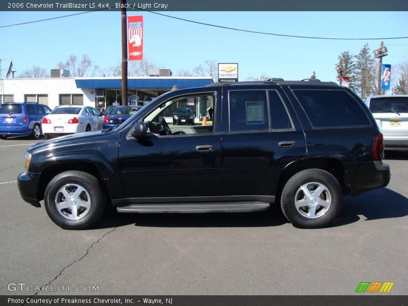 Black / Light Gray 2006 Chevrolet TrailBlazer LS 4x4