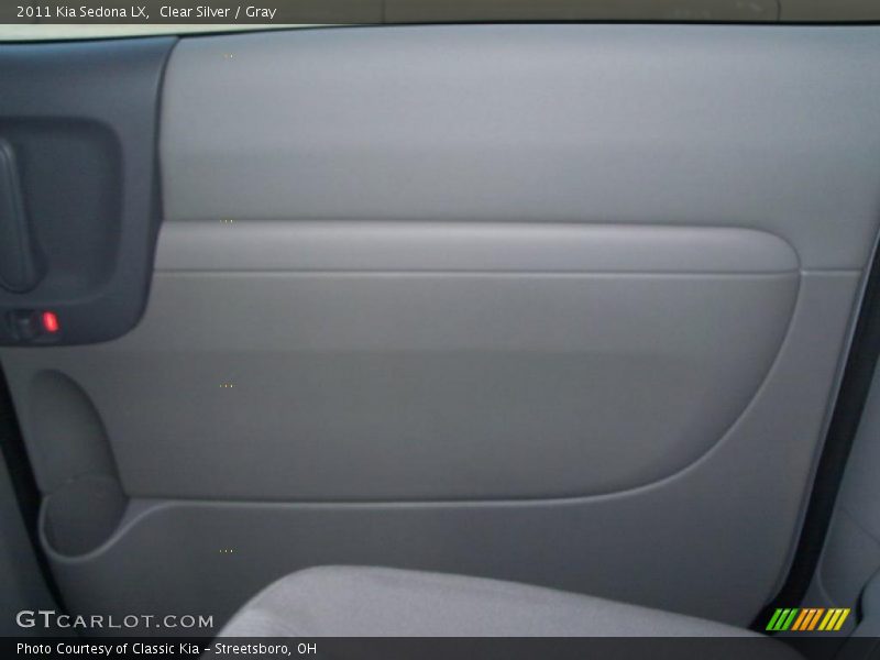 Clear Silver / Gray 2011 Kia Sedona LX