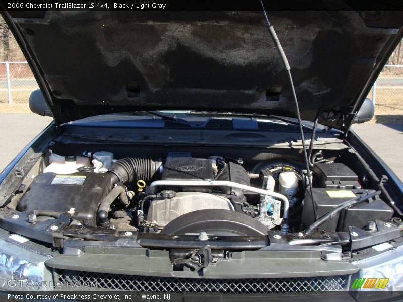 Black / Light Gray 2006 Chevrolet TrailBlazer LS 4x4