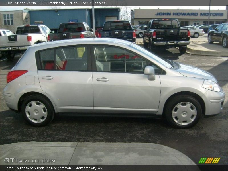 Brillant Silver / Charcoal 2009 Nissan Versa 1.8 S Hatchback