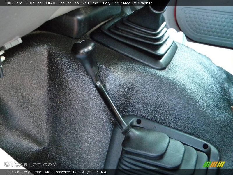 Controls of 2000 F550 Super Duty XL Regular Cab 4x4 Dump Truck