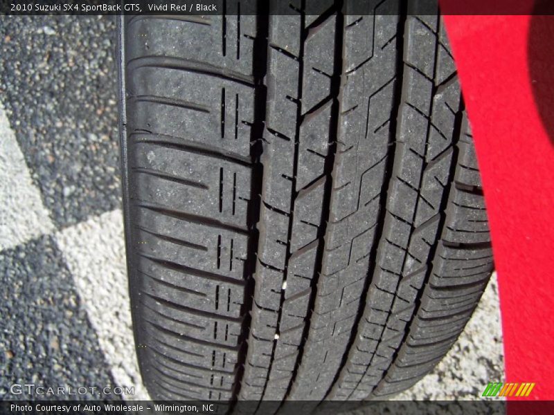 Vivid Red / Black 2010 Suzuki SX4 SportBack GTS