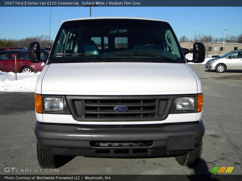 Oxford White / Medium Flint Grey 2007 Ford E Series Van E150 Commercial