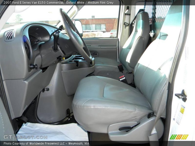 Oxford White / Medium Flint Grey 2007 Ford E Series Van E150 Commercial