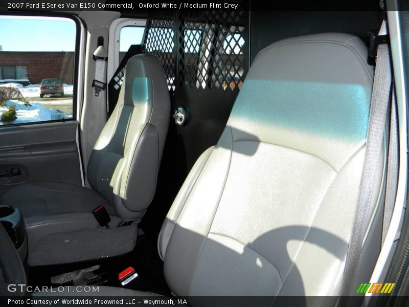 Oxford White / Medium Flint Grey 2007 Ford E Series Van E150 Commercial