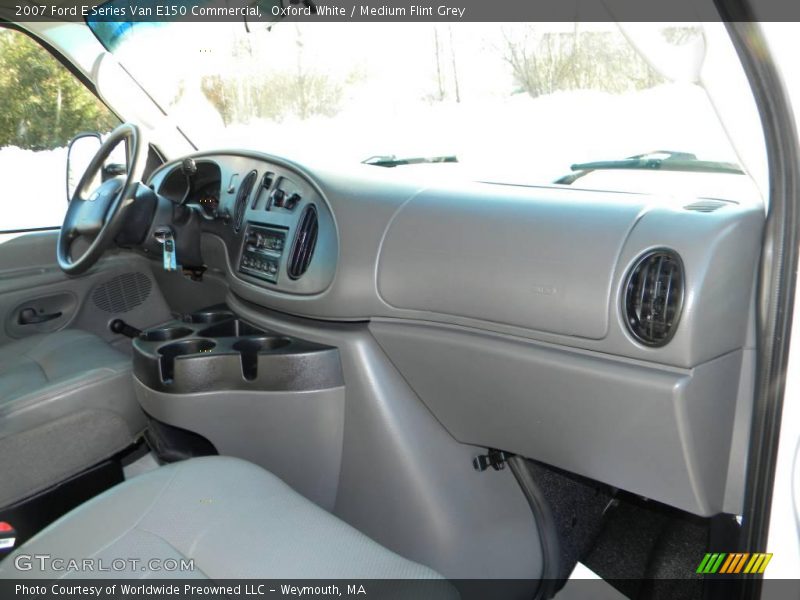 Oxford White / Medium Flint Grey 2007 Ford E Series Van E150 Commercial