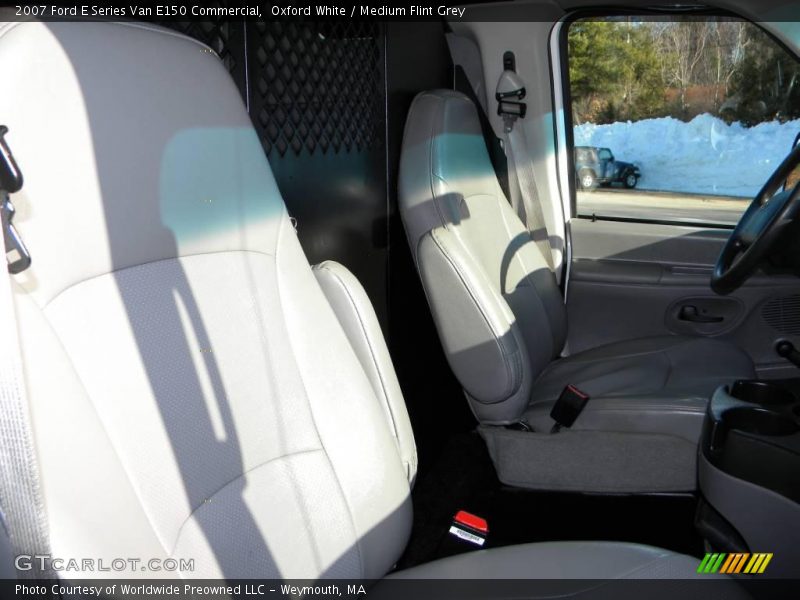 Oxford White / Medium Flint Grey 2007 Ford E Series Van E150 Commercial