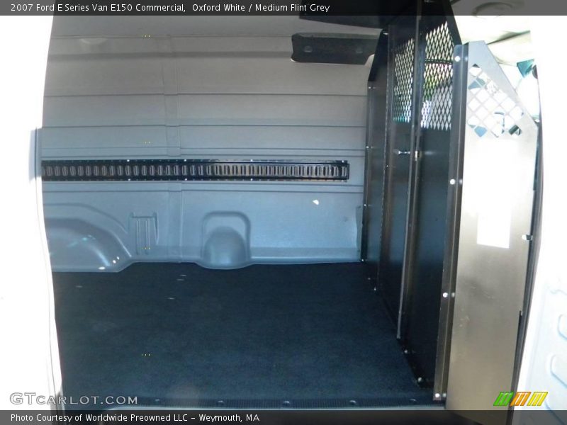 Oxford White / Medium Flint Grey 2007 Ford E Series Van E150 Commercial