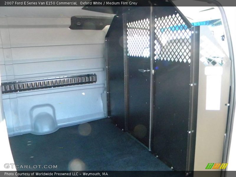 Oxford White / Medium Flint Grey 2007 Ford E Series Van E150 Commercial