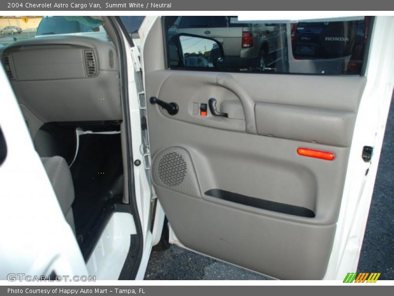 Summit White / Neutral 2004 Chevrolet Astro Cargo Van