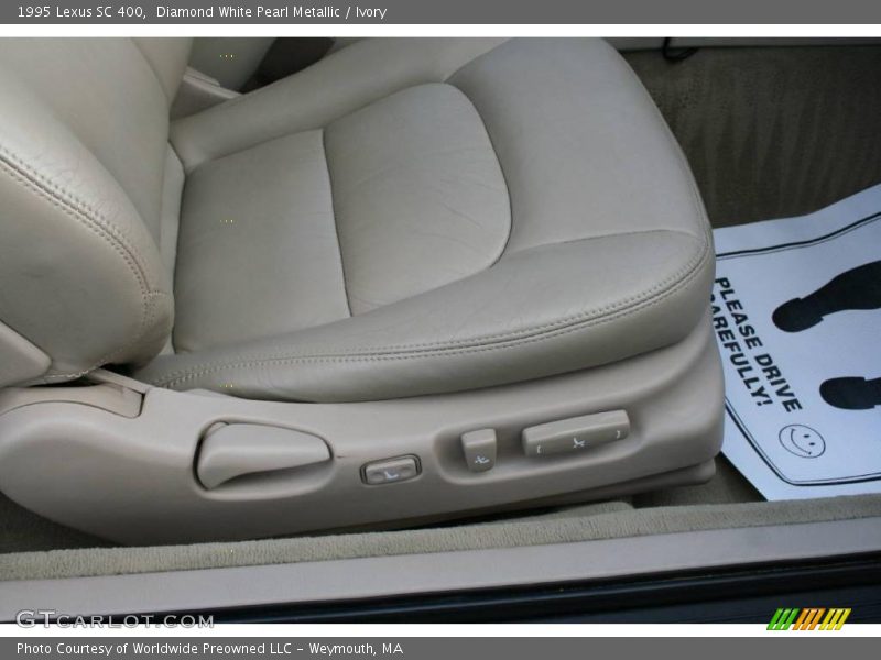 Diamond White Pearl Metallic / Ivory 1995 Lexus SC 400